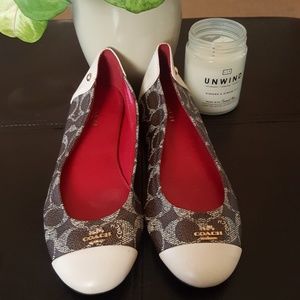 Coach flats!!
